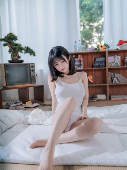 我是监狱长的专属宠物第一季