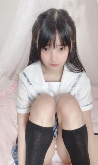 可疑的美容院在线
