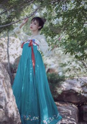 两个女人诱惑
